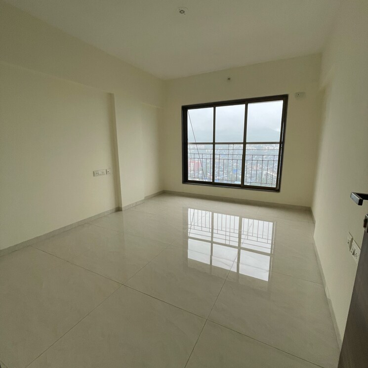 Room, goregaon east 2 Bedroom 715 Sq.Ft. Apartment In Goregaon East Mumbai 9256806