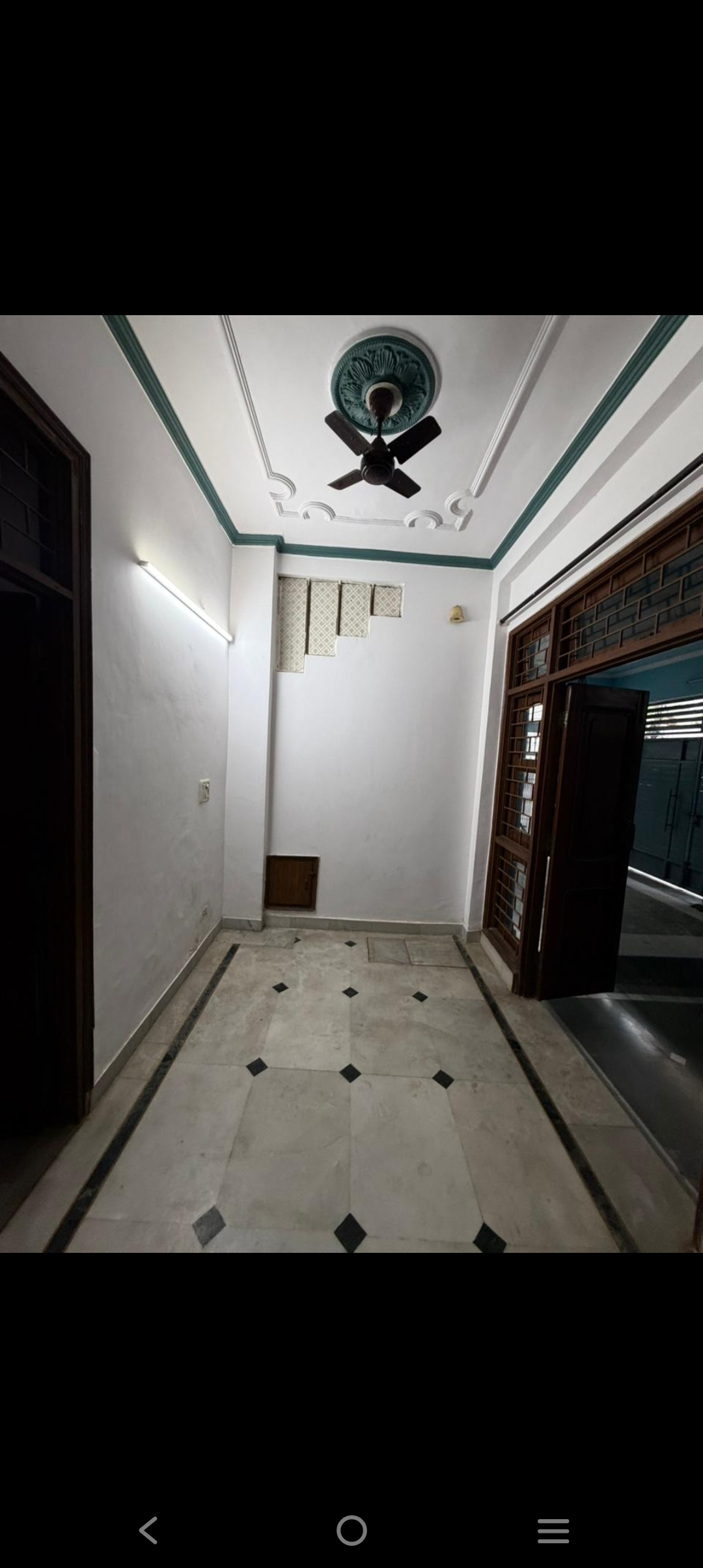 1 RkBuilder Floor For Rent in Saket