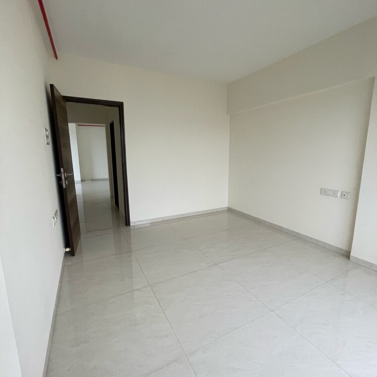 Room, goregaon east 2 Bedroom 715 Sq.Ft. Apartment In Goregaon East Mumbai 9256836