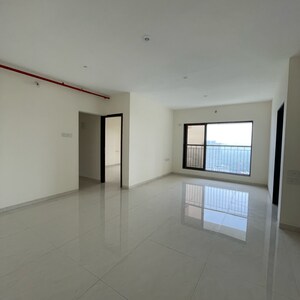 Room in 2 BHK Apartment at Goregaon East – for Sale