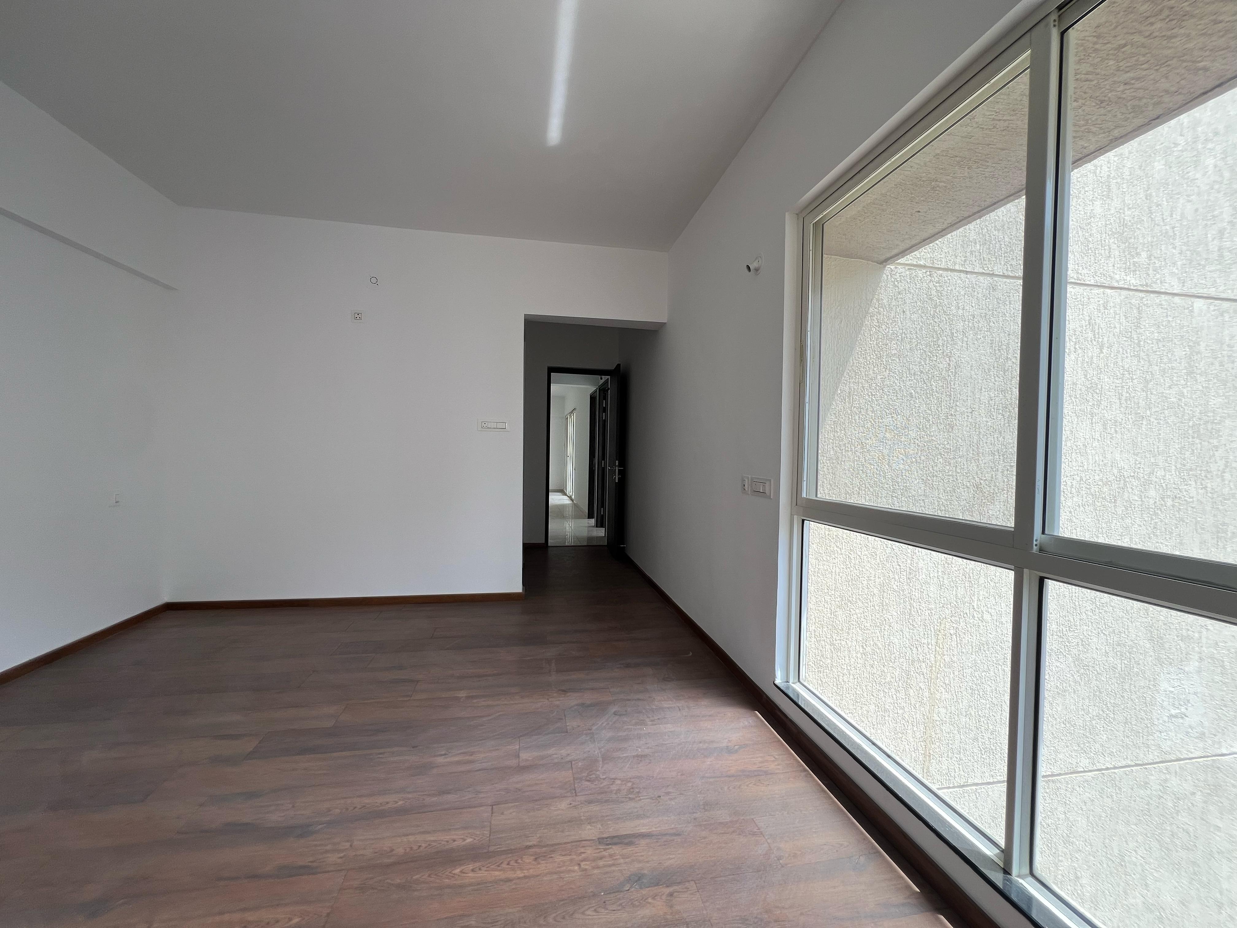 3 BHK + Pooja Room,Servant Room,Study Room,Extra Room Apartment For Rent in Kundan Presidia