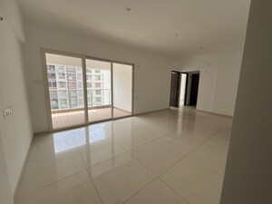 Room in 3 BHK Apartment at Kundan Presidia, Nibm Road – for Rent