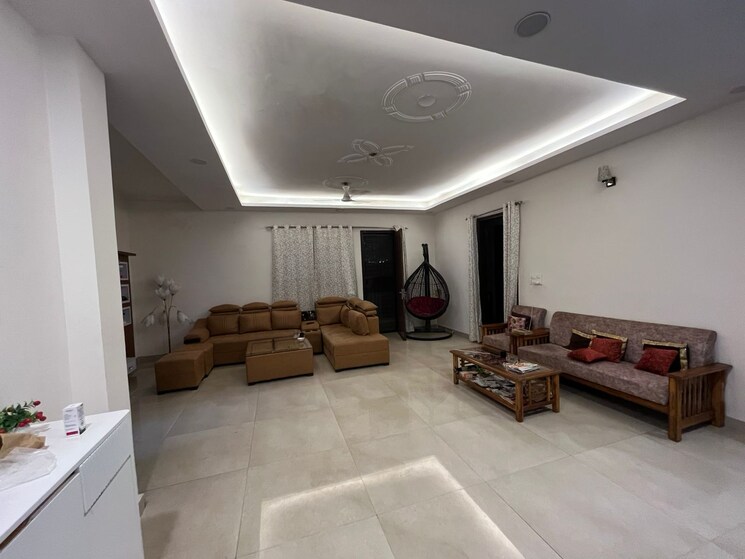  Parking, green fields colony 4 Bedroom 2250 Sq.Ft. Builder Floor In Green Fields Colony Faridabad 9256867