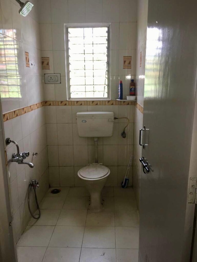 Bathroom, shinde nagar 2 Bedroom 840 Sq.Ft. Apartment In Shinde Nagar Pune 9256995