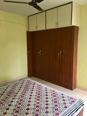 Bedroom in 2 BHK Apartment at Shinde Nagar – for Rent