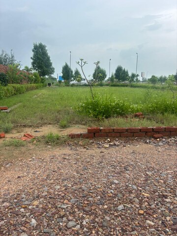  Plot For Sale in Barsana