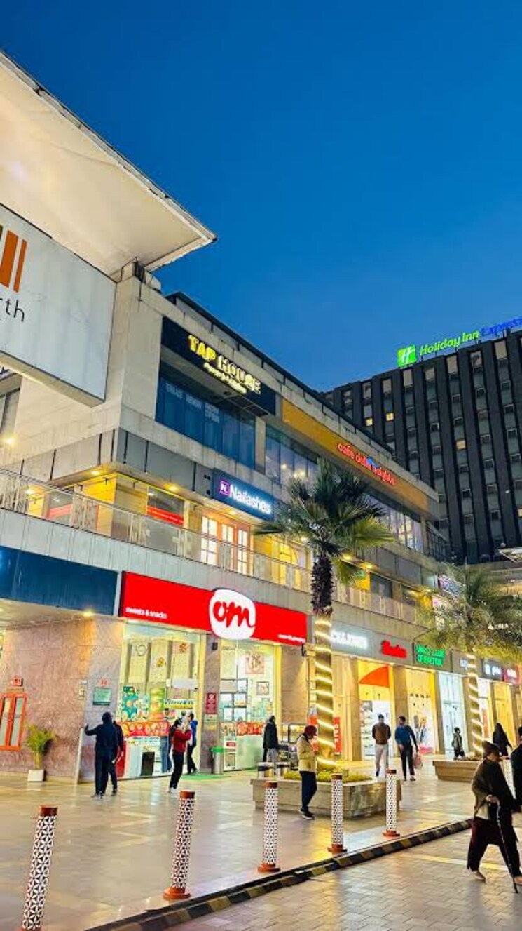 Exterior View, good-earth-city-center-mall Commercial Showroom 481 Sq.Ft. In Sector 50 Gurgaon 9257023