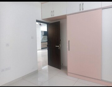 Room in 2.5 BHK Apartment at Aparna Sarovar Zicon, Nallagandla – for Rent