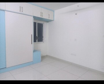 Room in 2.5 BHK Apartment at Aparna Sarovar Zicon, Nallagandla – for Rent