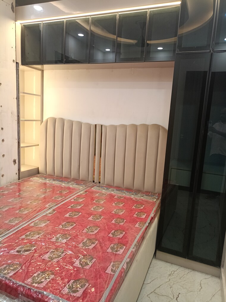 Bedroom, mohan garden 3 Bedroom 70 Sq.Yd. Builder Floor In Mohan Garden Delhi 9257126