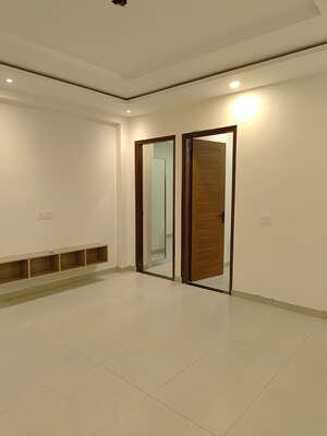 Room in 3 BHK Apartment at MS Enclave Zirakpur, Dhakoli – for Sale