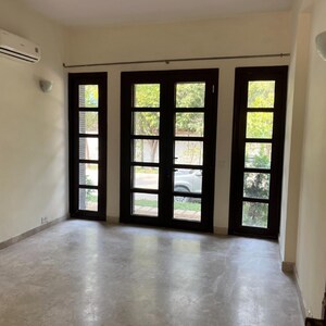 Room in 4 BHK Villa at Vipul Tatvam Villas, Sector 48 – for Sale