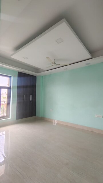 Room in 3 BHK Builder Floor at Risland Sky Mansion, Chattarpur – for Rent