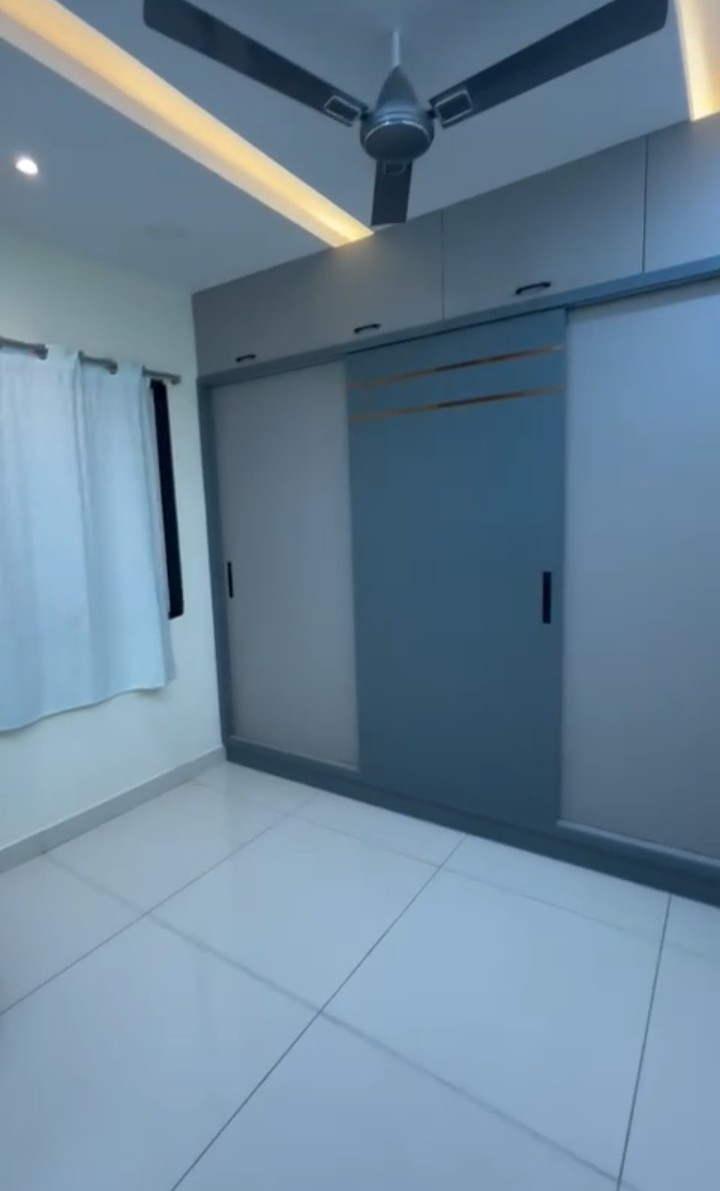 2.5 BHK + Pooja Room,Study Room,Extra Room Apartment For Rent in Ambience Courtyard