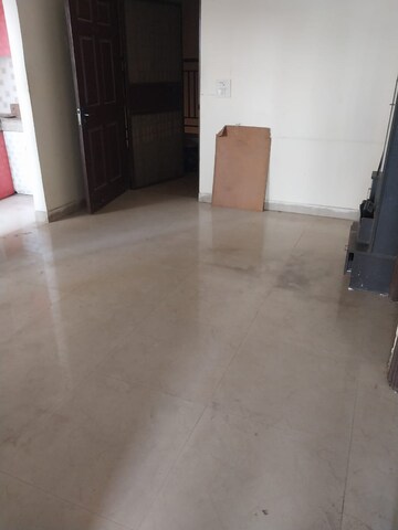Room in 1 BHK Apartment at Nilaya Greens, Raj Nagar Extension – for Rent