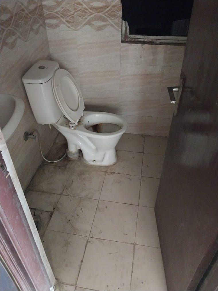 Bathroom, nilaya-greens 1 Bedroom 628 Sq.Ft. Apartment In Raj Nagar Extension Ghaziabad 9257294