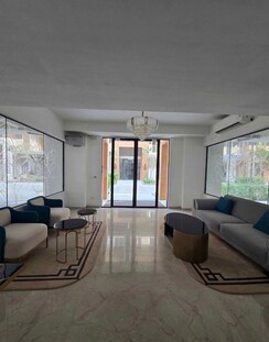3.5 BHK + Servant Room Builder Floor For Sale in Smart World Orchard