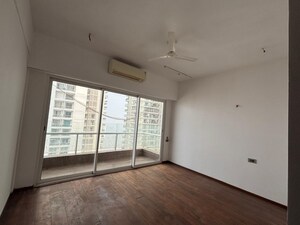 2 BHK Apartment For Sale in Omkar Alta Monte, Malad East