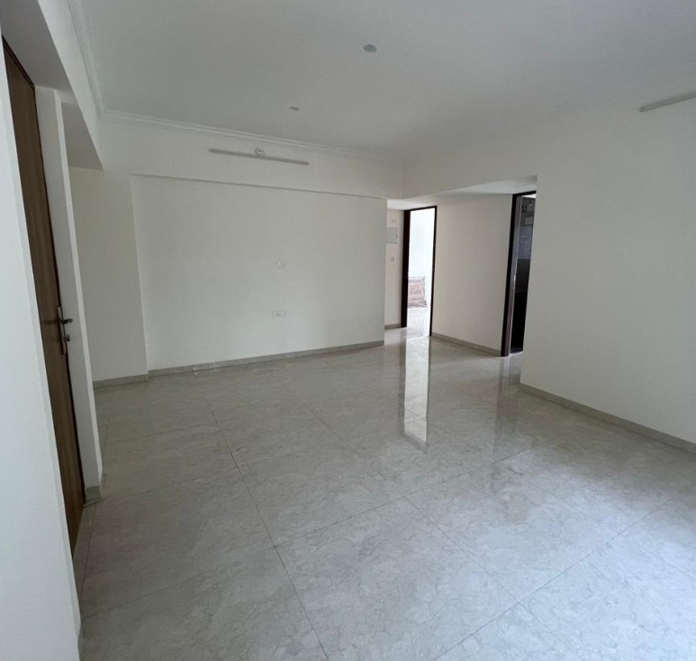 2 BHK 1050 Sq.Ft. Apartment in Silver Coin Apartment