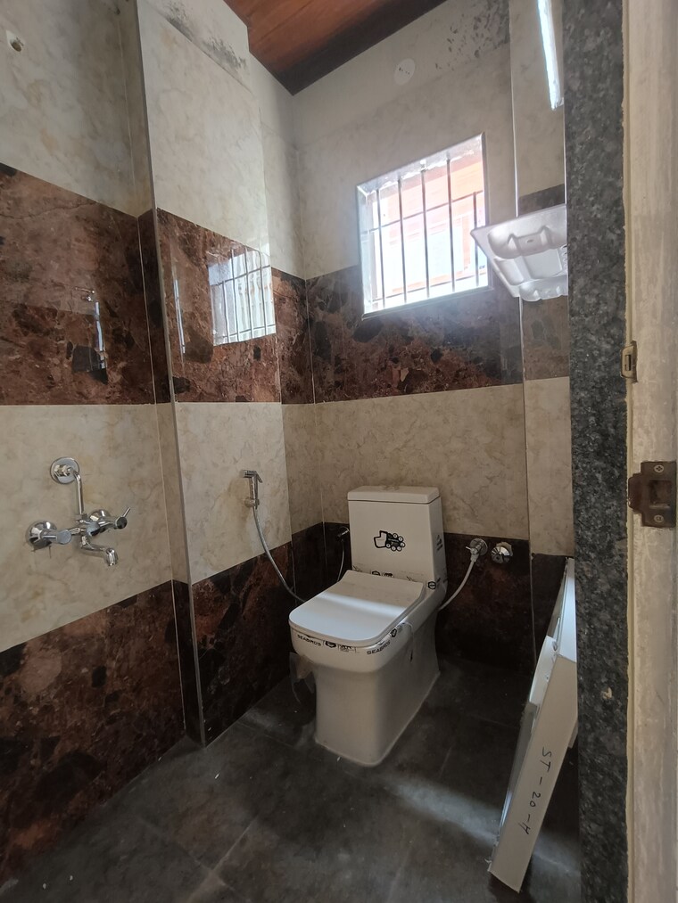 Bathroom, iti layout 2 Bedroom 1100 Sq.Ft. Builder Floor In Iti Layout Bangalore 9257359