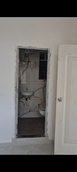 Bathroom in 2 BHK Apartment at Bismillah Arcade, Byculla – for Rent