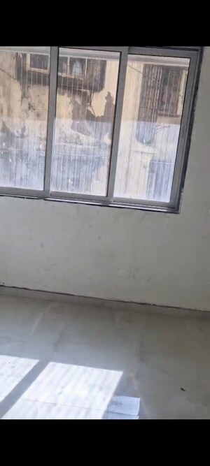 Master Bedroom in 2 BHK Apartment at Bismillah Arcade, Byculla – for Rent