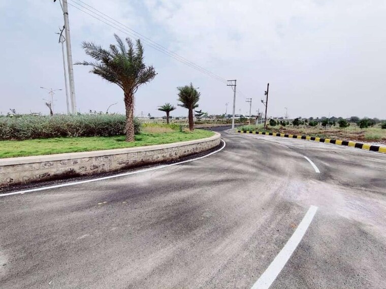 Garden, jb-nature-valley  168 Sq.Yd. Plot In Choutuppal Hyderabad 9257370