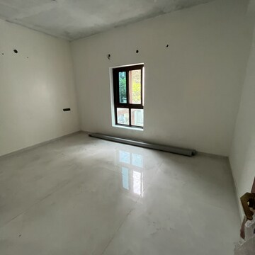 Room in 3 BHK Apartment at Star Abod, Hakimpet – for Sale