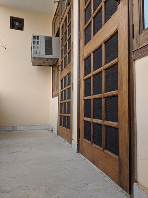 Staircase in 3 BHK Builder Floor at Sector 38 – for Rent