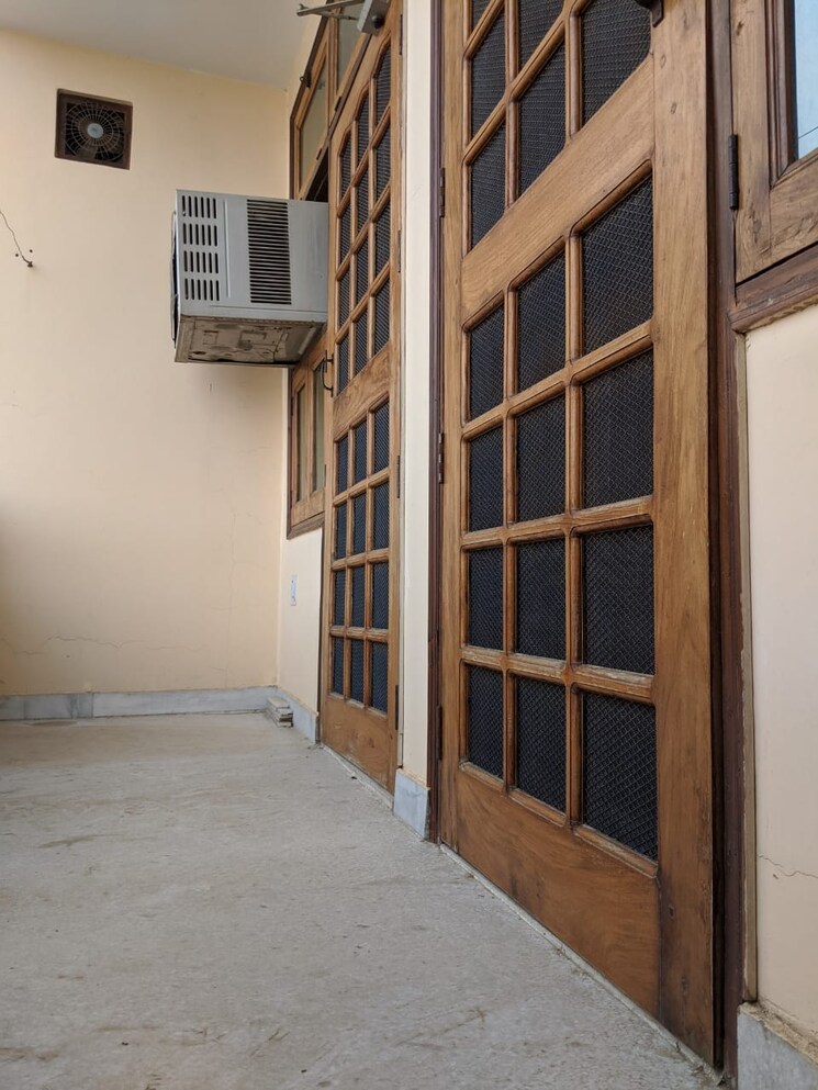 undefined, sector 38 3 Bedroom 1440 Sq.Ft. Builder Floor In Sector 38 Gurgaon 9257428