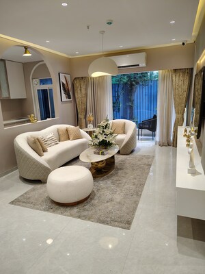 Furnished Amenities in 3 BHK Apartment at Shreeji Eternity, Malad West – for Sale