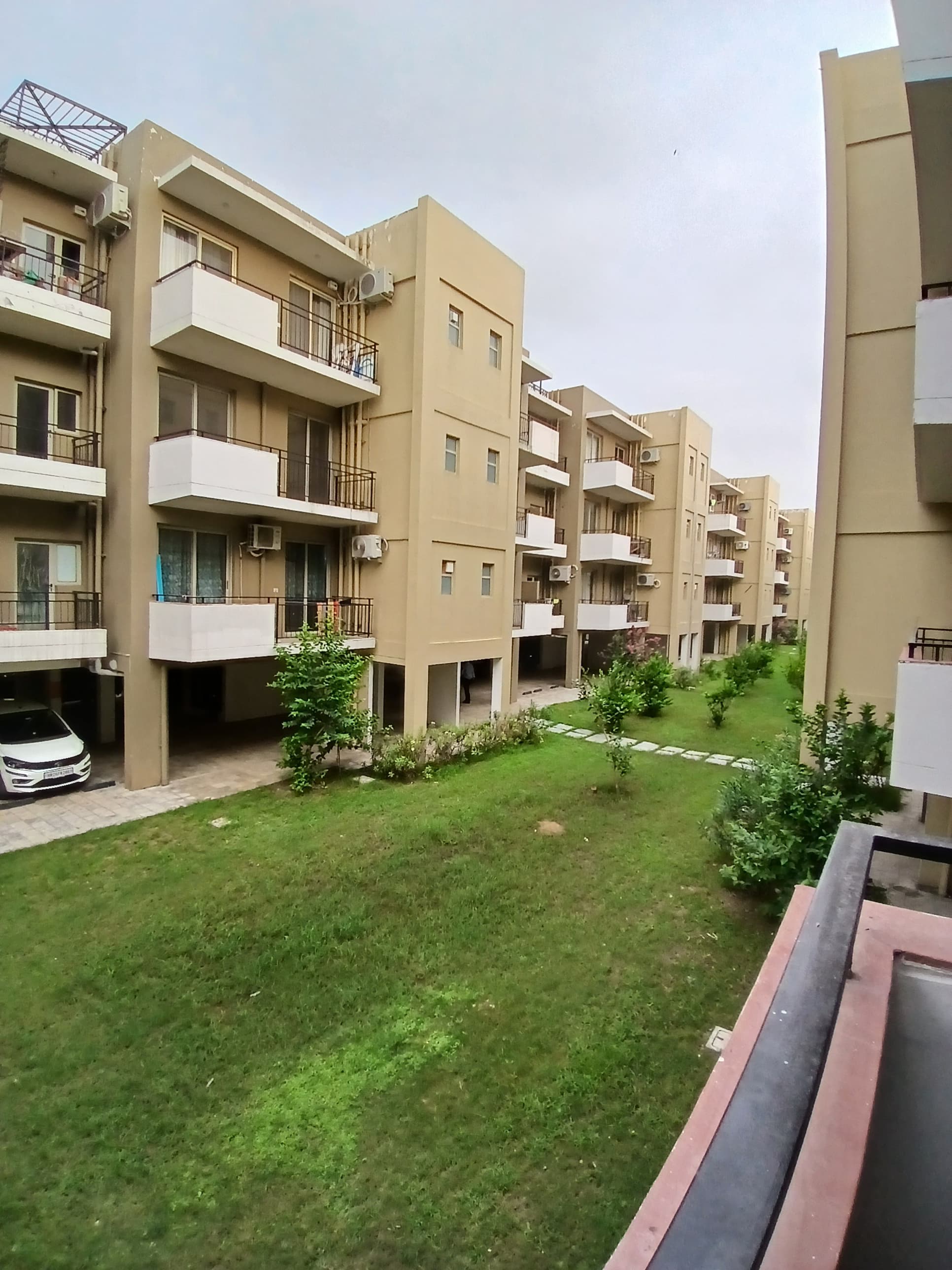 2 BHK Builder Floor For Rent in Sare Home