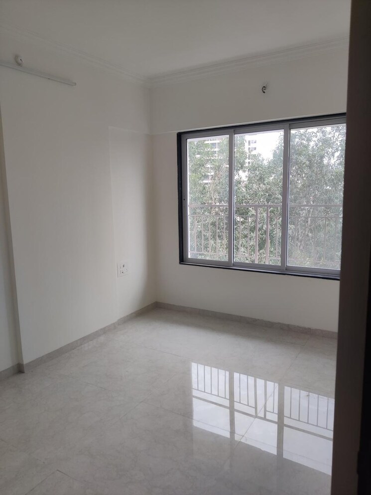 Room, silver-coin-apartment 2 Bedroom 615 Sq.Ft. Apartment In Malad West Mumbai 9257474