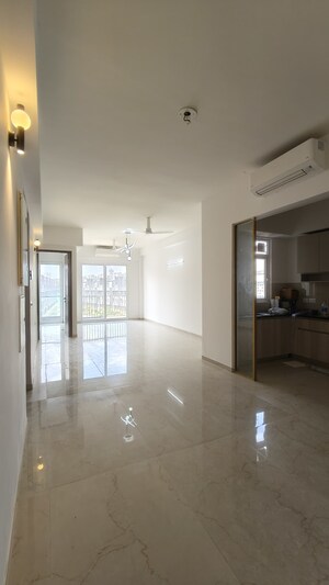 3 BHK Apartment For Rent in Smart World Orchard, Sector 61