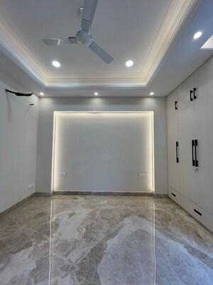 Room in 3 BHK Builder Floor at Balliwala – for Sale