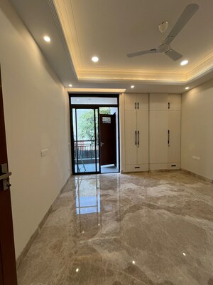 Room in 3 BHK Builder Floor at Balliwala – for Sale