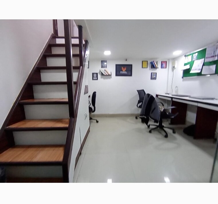 Team Area, haware-fantasia Commercial Office Space 212 Sq.Ft. In Vashi Sector 28 Navi Mumbai 9257595