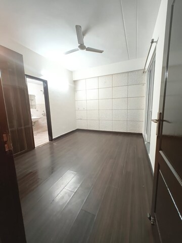 Bathroom in 2.5 BHK Apartment at Galaxy North Avenue ll, Gaur City 2 – for Sale