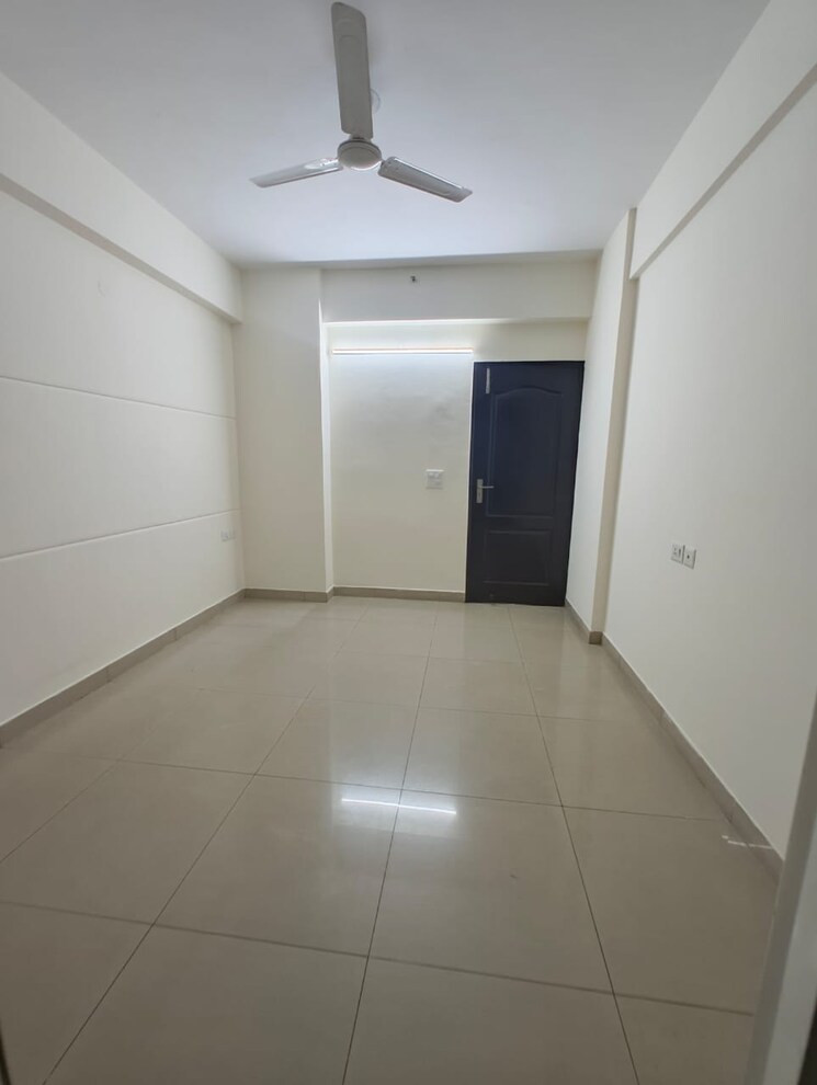 Kitchen, galaxy-north-avenue-ll 2.5 Bedroom 926 Sq.Ft. Apartment In Gaur City 2 Greater Noida 9257558