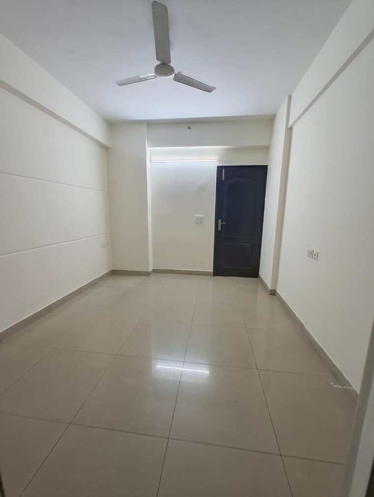 Kitchen, galaxy-north-avenue-ll 2.5 Bedroom 926 Sq.Ft. Apartment In Gaur City 2 Greater Noida 9257558