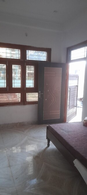 Room in 2 BHK Independent House at Gomti Nagar – for Rent