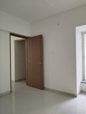 Room in 2 BHK Apartment at Newton Homes Tathawade, Tathawade – for Rent