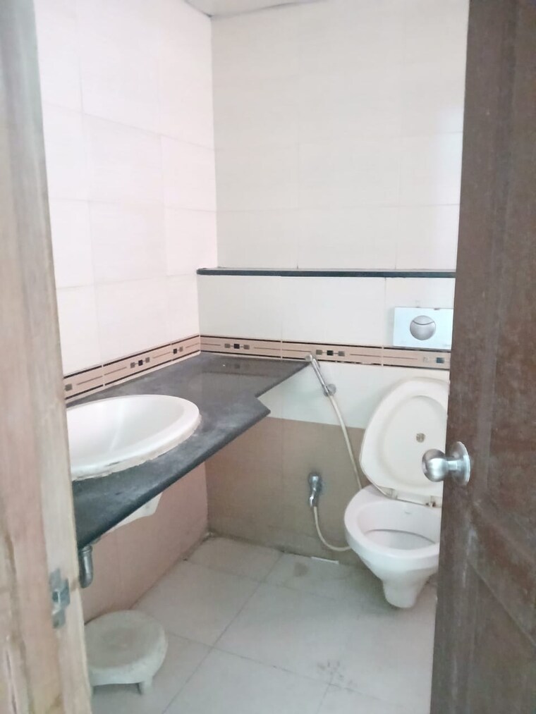 Bathroom, magarpatta-jasminium 2 Bedroom 1250 Sq.Ft. Apartment In Hadapsar Pune 9257612