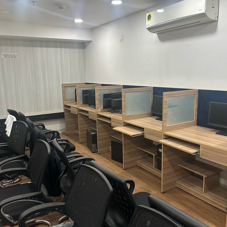 Team Area, sector 34 Commercial Office Space 2400 Sq.Ft. In Sector 34 Chandigarh 9257617