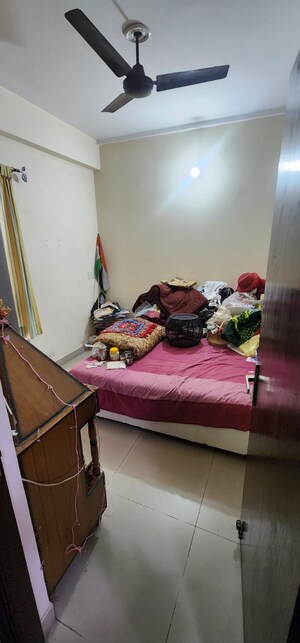 Bedroom in 2.5 BHK Apartment at Panchsheel Greens II, Sector 16 Greater Noida – for Sale
