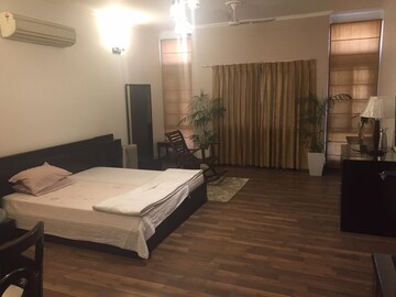 Bedroom in 3 BHK Apartment at Indiabulls Centrum Park, Sector 103 – for Rent