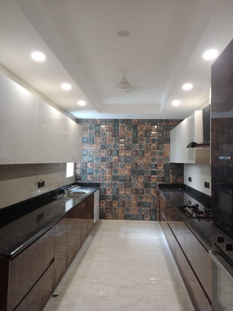 Kitchen, south extension 4 Bedroom 2700 Sq.Ft. Builder Floor In South Extension Delhi 9257728