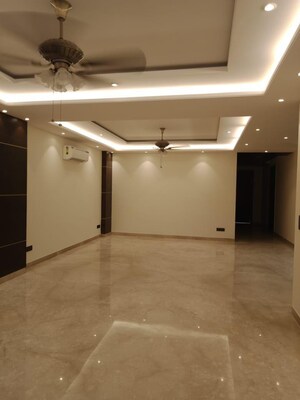 4 BHK Builder Floor For Rent in South Extension