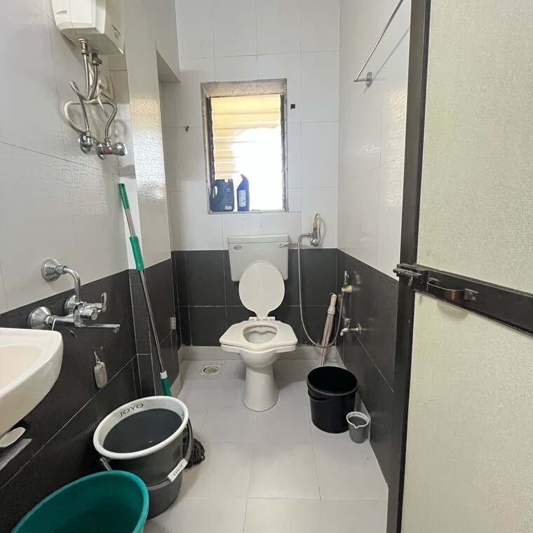 Attached Bathroom, borivali west 2 Bedroom 702 Sq.Ft. Apartment In Borivali West Mumbai 9257771