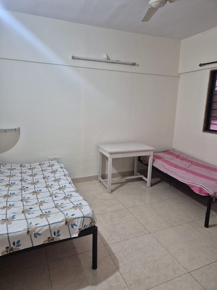 Room, magarpatta-city-cosmos 2 Bedroom 980 Sq.Ft. Apartment In Magarpatta Road Pune 9257768